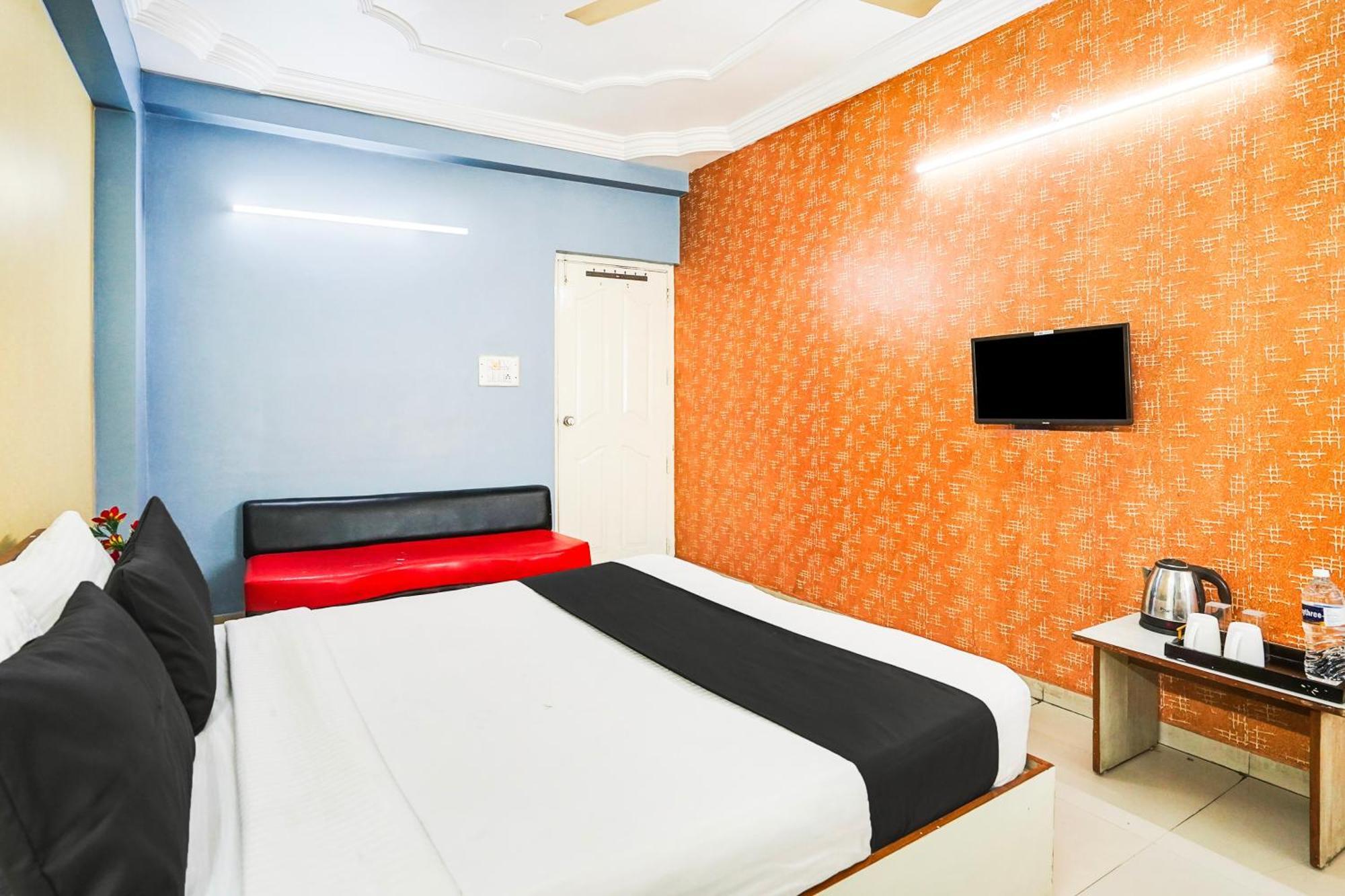 Hotel O Vibrant Residency Ahmedabad Ngoại thất bức ảnh